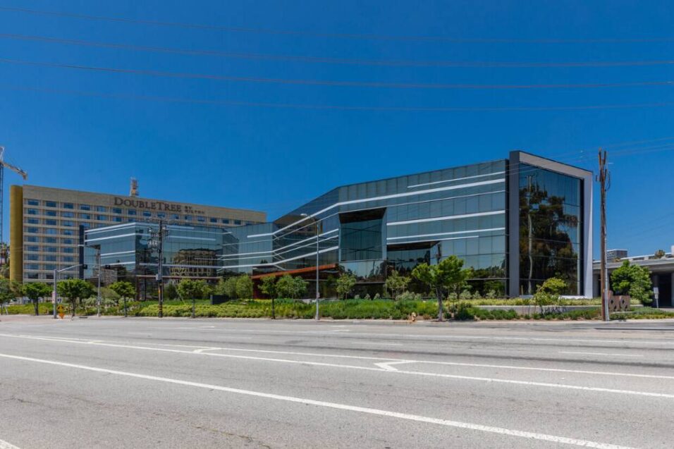 Pacific Plaza building photo